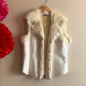 Essentials By Milano Faux Fur Vest
